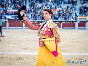 Oreja Víctor Hernández - 10 mayo 2025, San Isidro Madrid - Servitoro